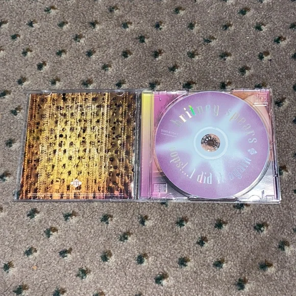 Oops… I Did It Again by Britney Spears CD - Picture 3 of 4